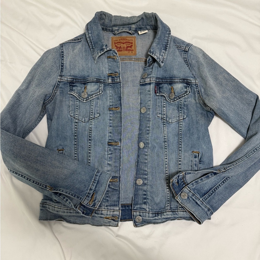 Levi’s original trucker women’s denim jacket